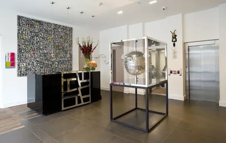 Check-in/check-out kiosk