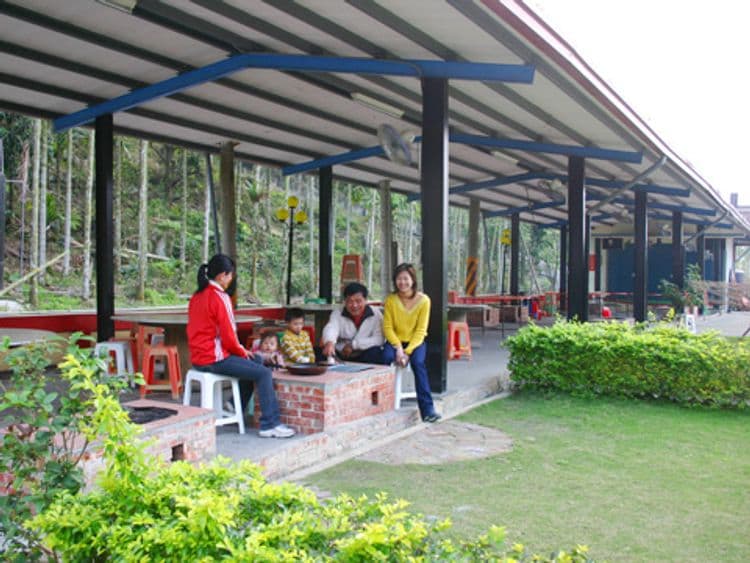 天秀山莊餐廳民宿～BBQ烤肉區