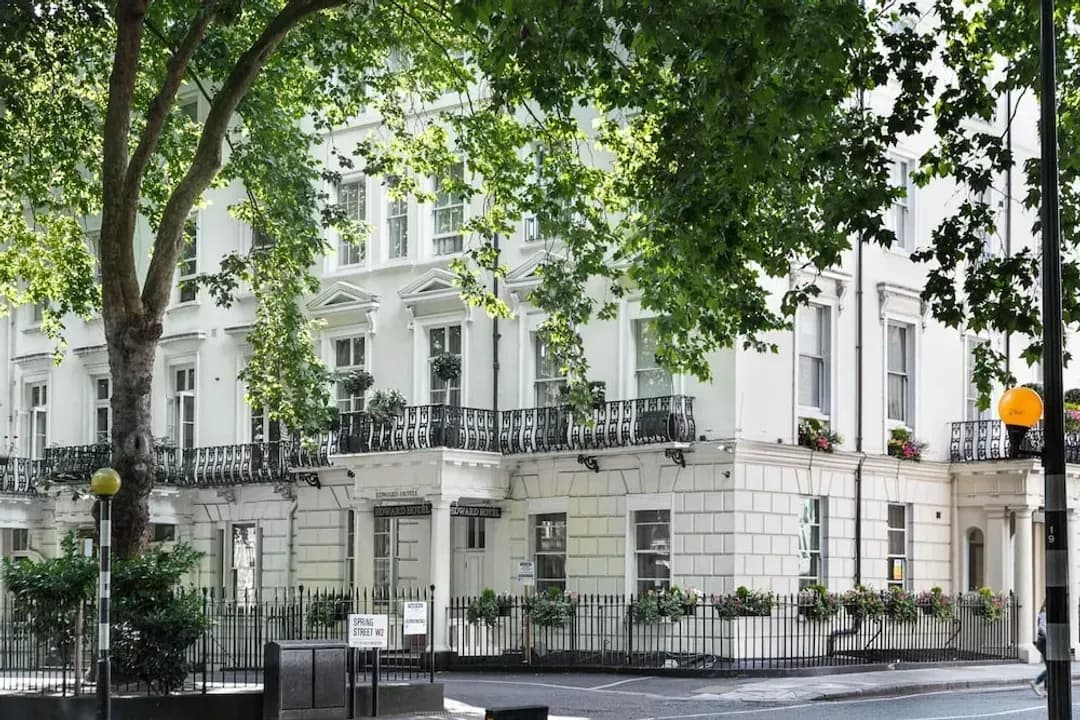 Greater London District-Edward Hotel Paddington
