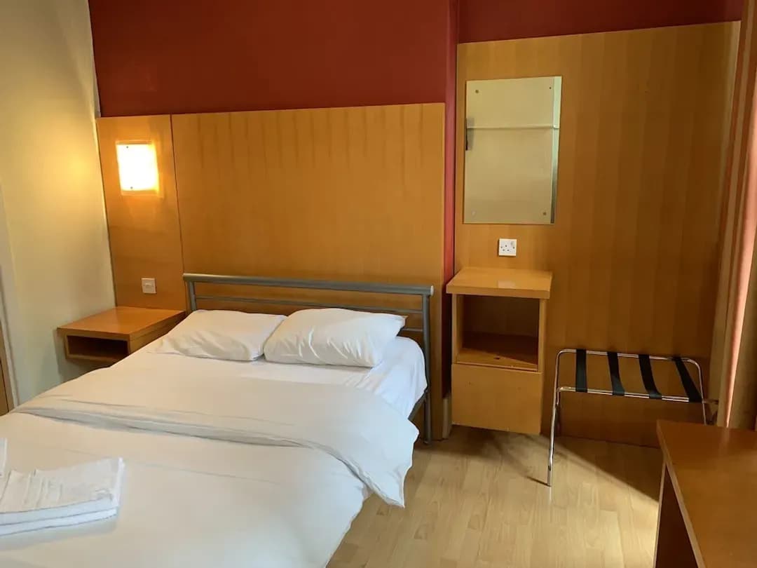 Greater London District-Berkeley Court Hotel