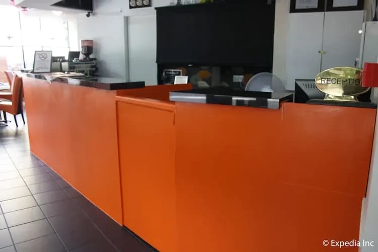 Check-in/check-out kiosk