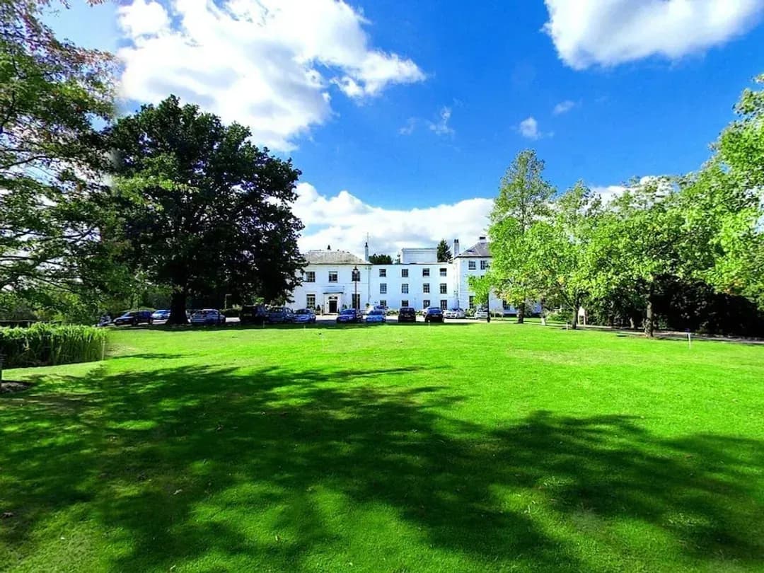 Greater London District-West Lodge Park Hotel