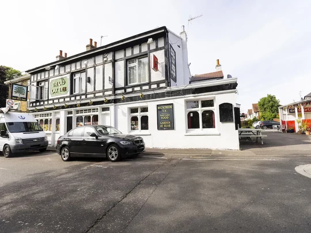 大倫敦區-OYO 老橡樹旅館