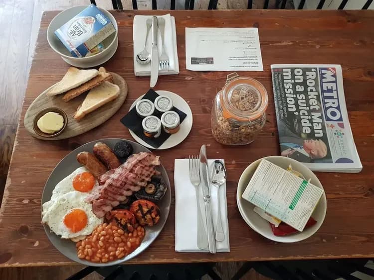 Breakfast area