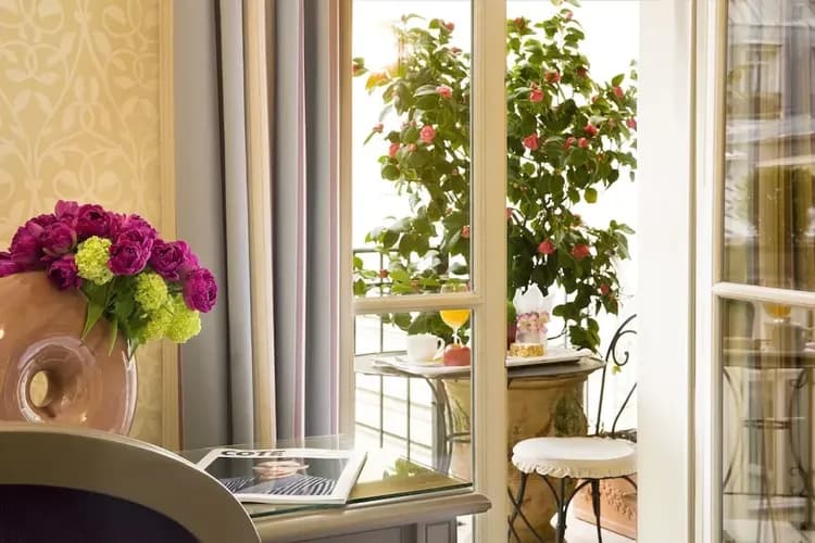 Room service - dining