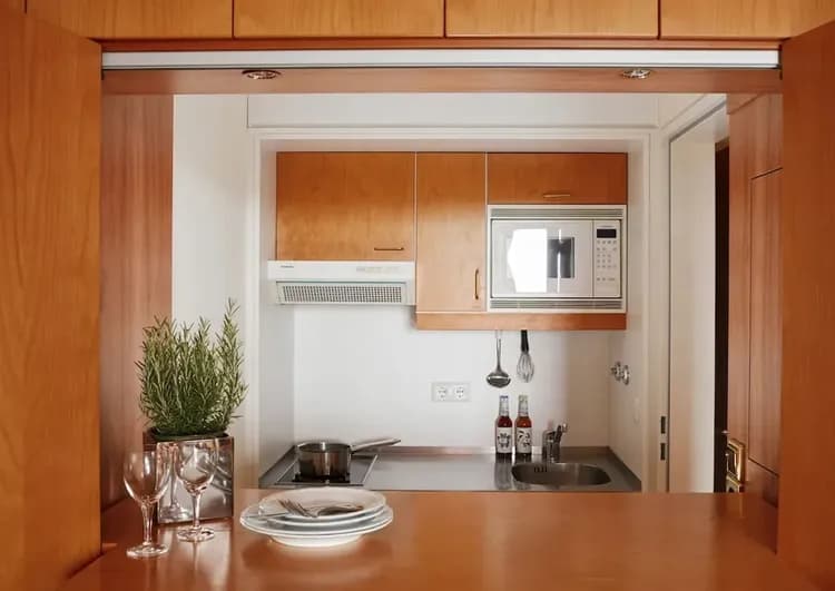 Private kitchenette