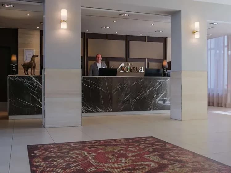 Check-in/check-out kiosk