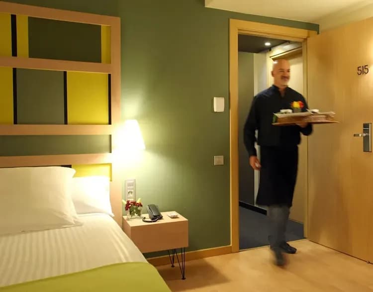 Room service - dining