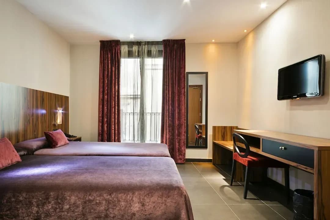 Catalunya-Hotel California