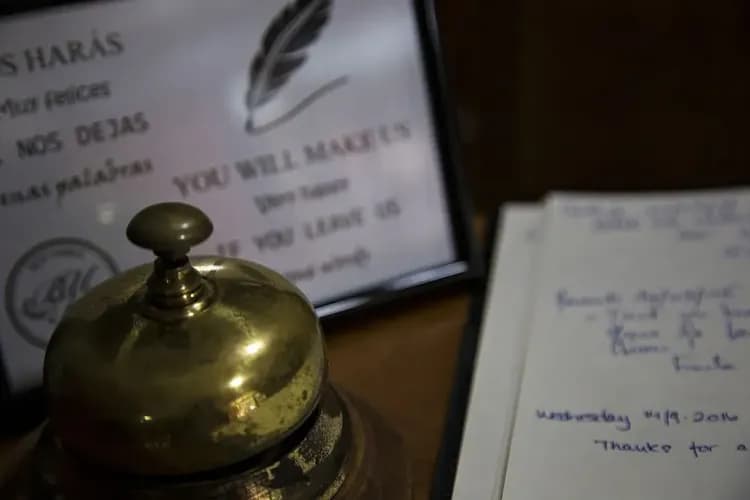 Check-in/check-out kiosk