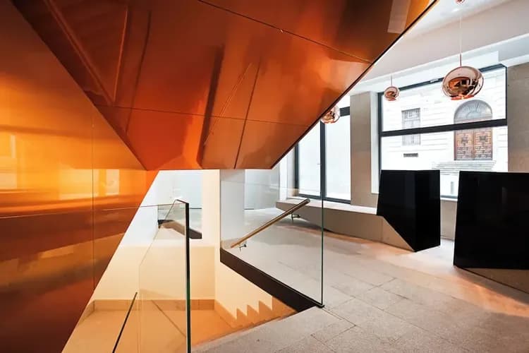 Handrails in hallways