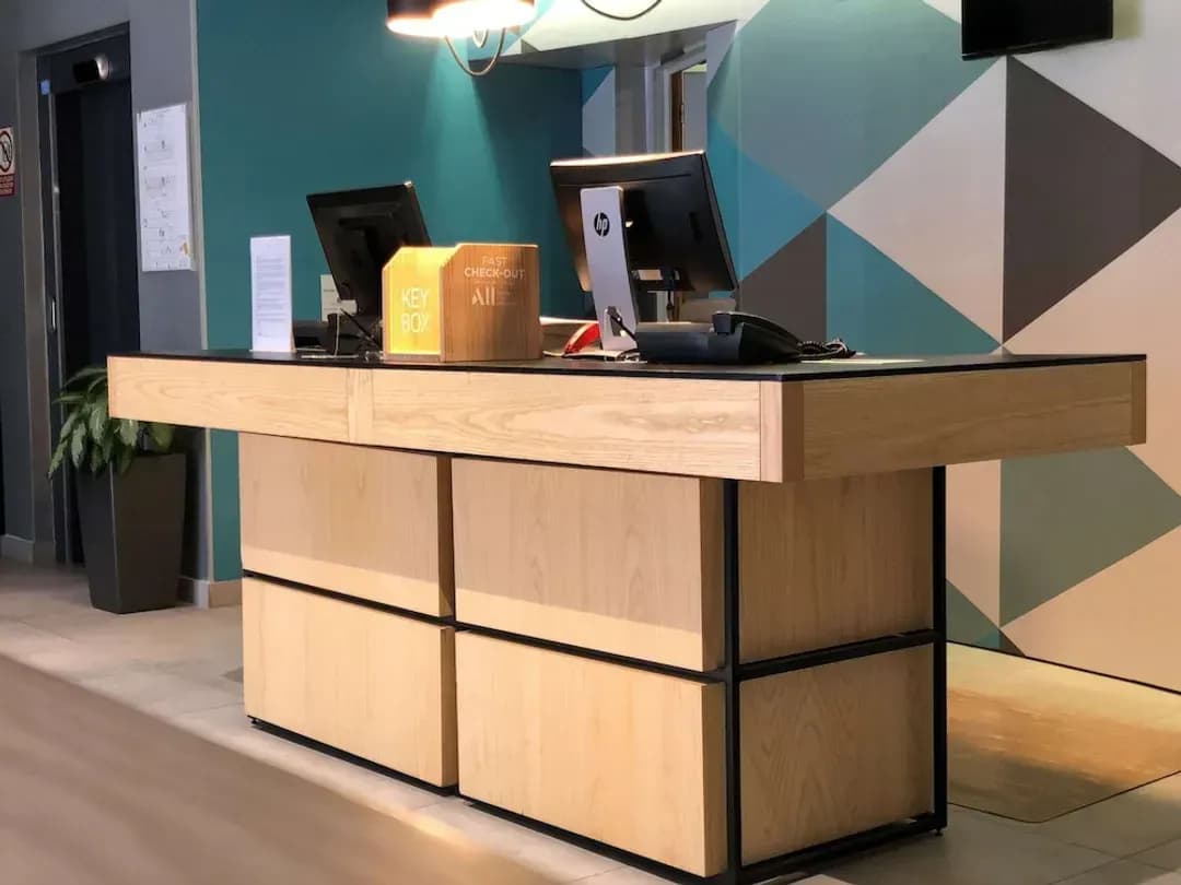 馬德里-馬德里阿爾卡拉街宜必思飯店