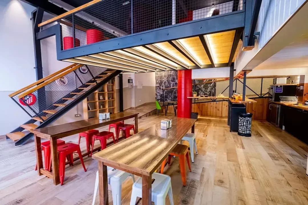 Madrid-Far Home Bernabeu