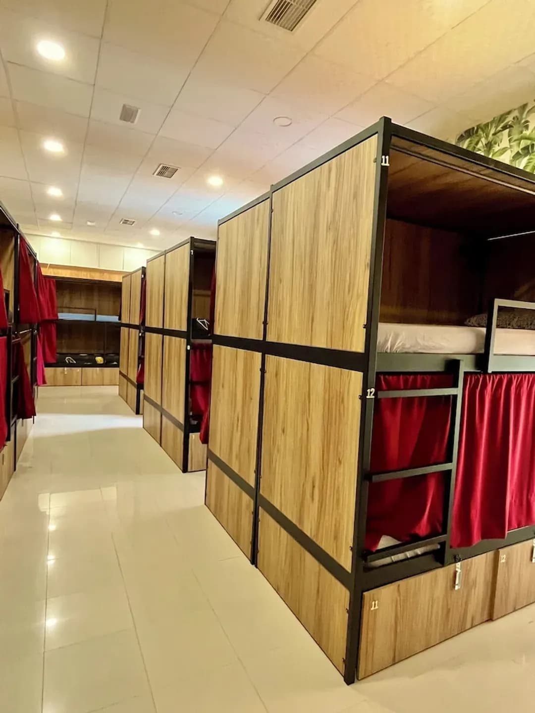 マドリッド-ベルベットホステル