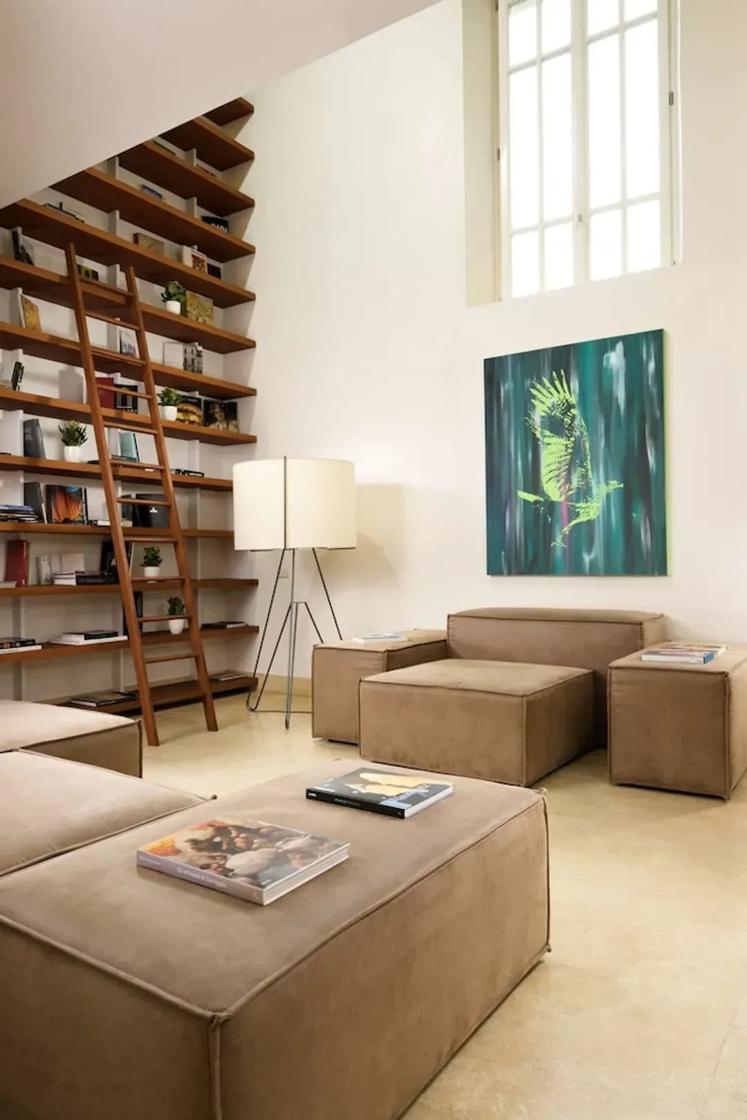 ラツィオ-パラッツォ モンテマルティーニ ローマ