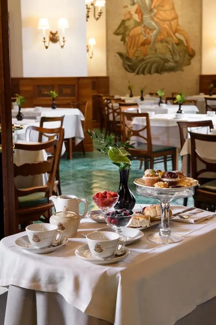 Room service - dining