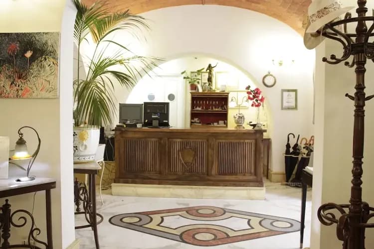 Check-in/check-out kiosk