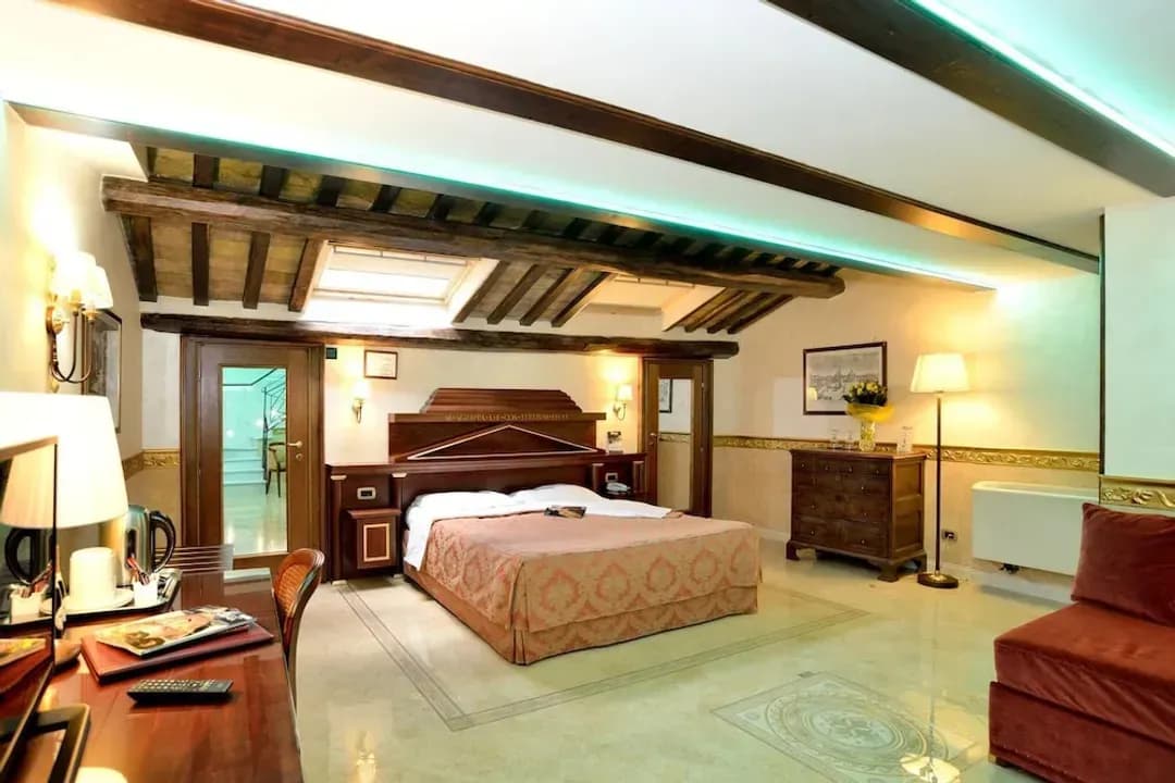 拉吉歐大區-先賢祠酒店