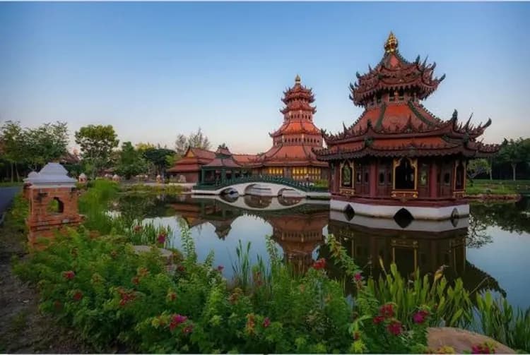 【曼谷精選集】暹羅古城小象飯糰、大皇宮遊嘟嘟車、米其林餐車巴士、泰式風情水上市場四日