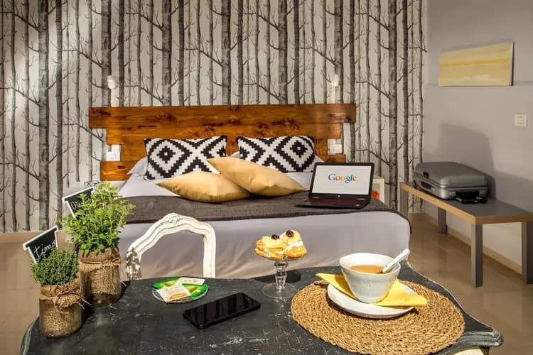 Room service - dining