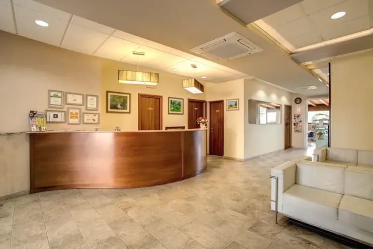 Check-in/check-out kiosk