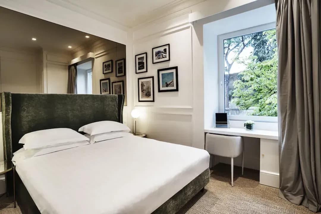 Lazio-The Shire Hotel