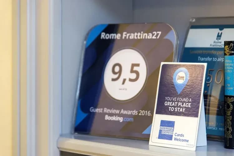 Check-in/check-out kiosk