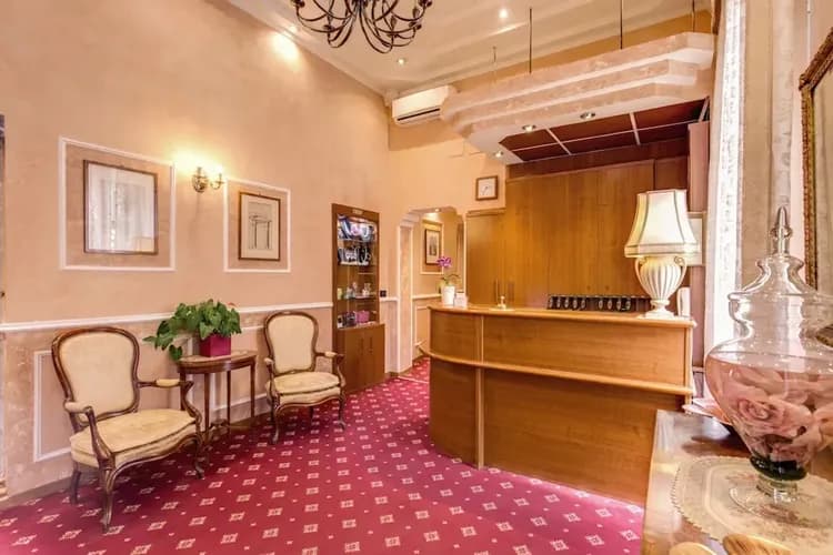 Check-in/check-out kiosk