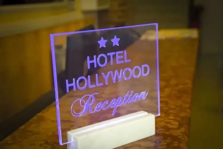 Check-in/check-out kiosk