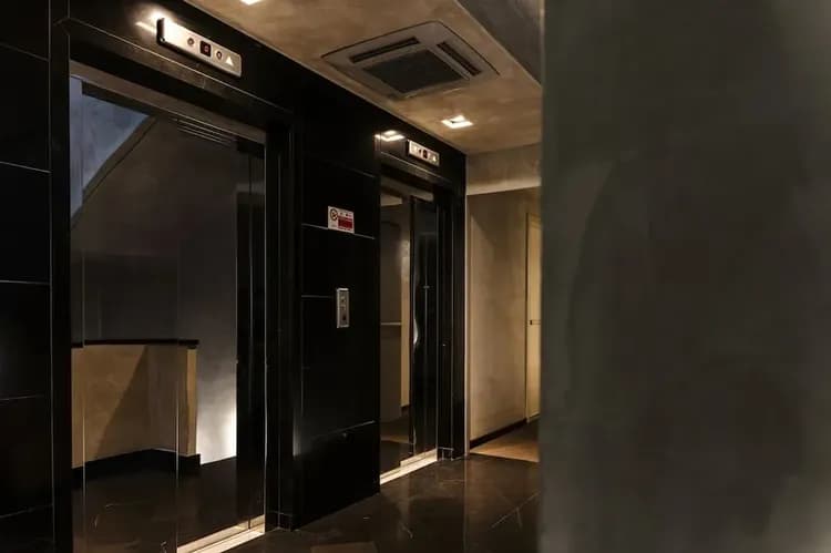 Elevator