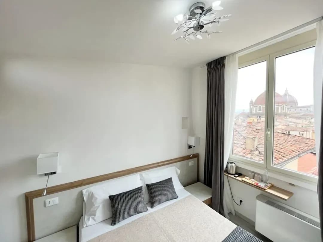 トスカーナ-ホテル エスター