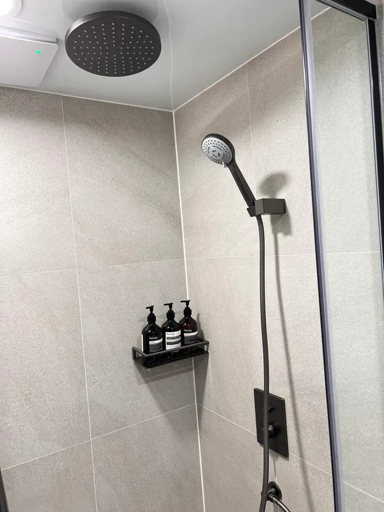 샤워실 백화점샴푸,컨디셔너 무료제공