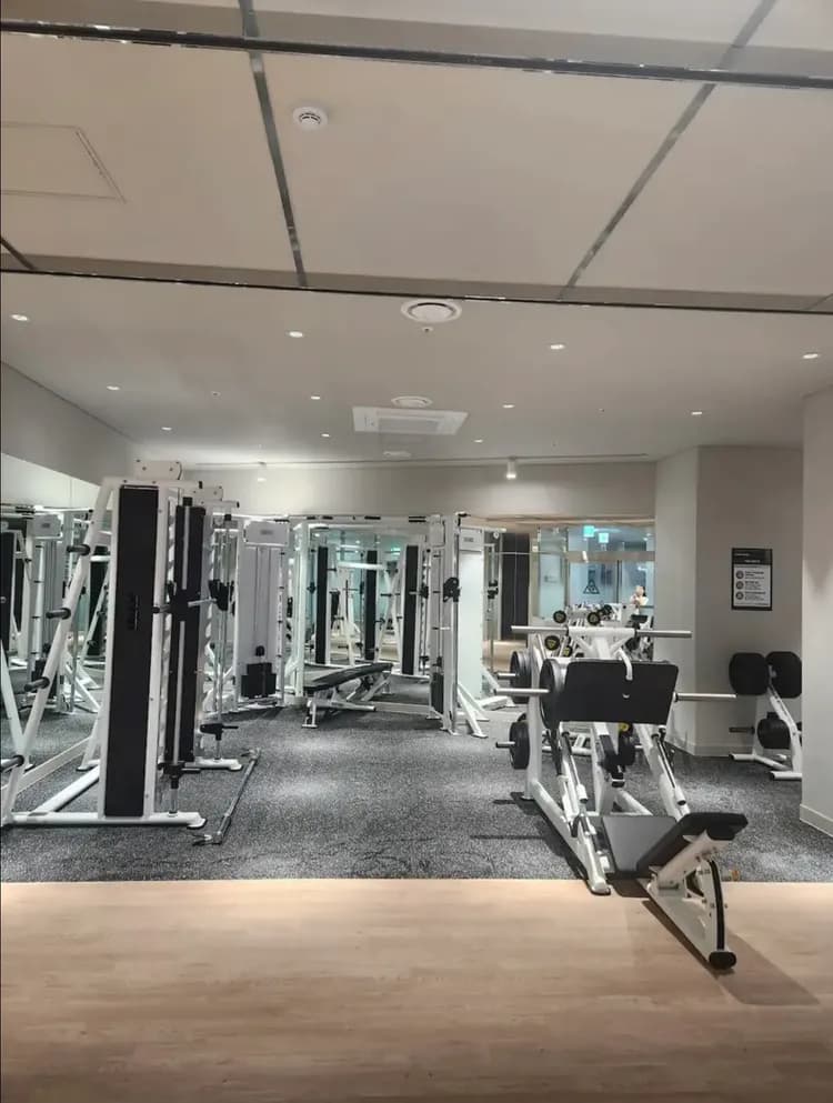 지하1층 헬스장