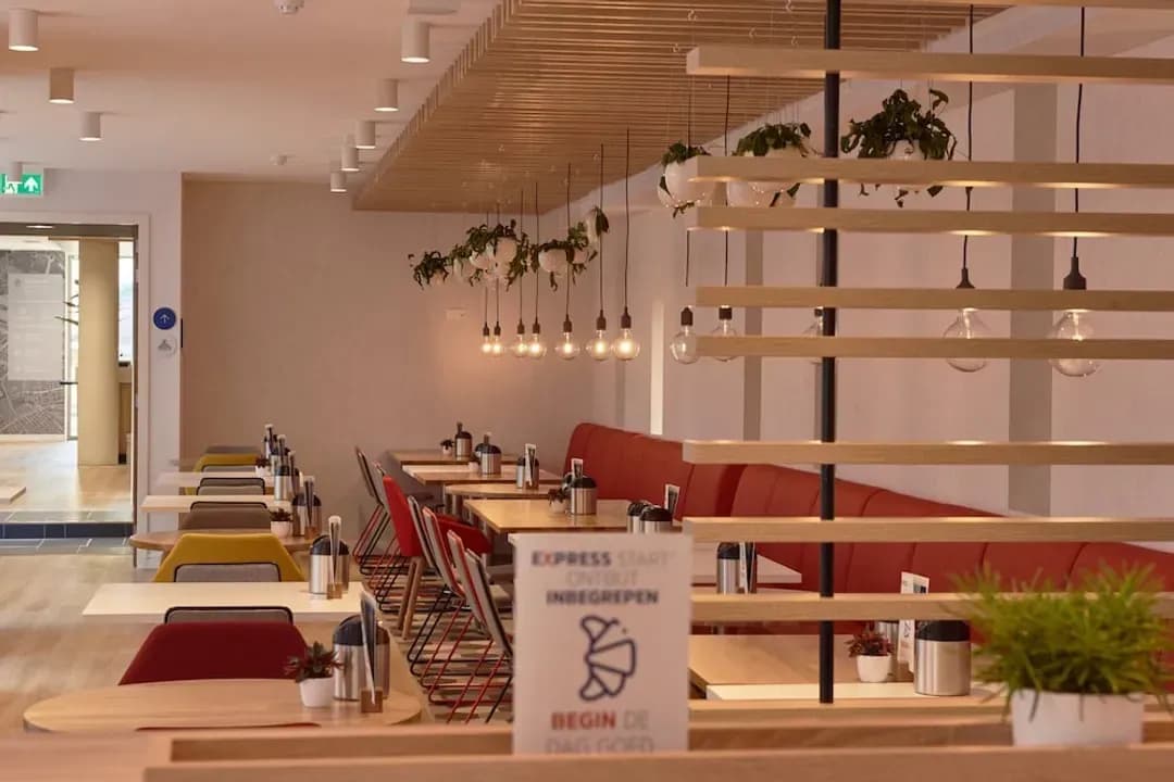 北荷蘭省-阿姆斯特丹 - 市政廳智選假日飯店 - IHG 旗下飯店