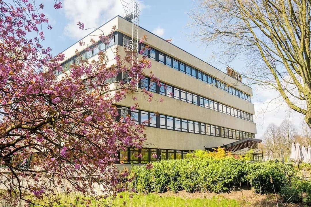 노르트홀란드 주-호텔 V 피제우스트라트