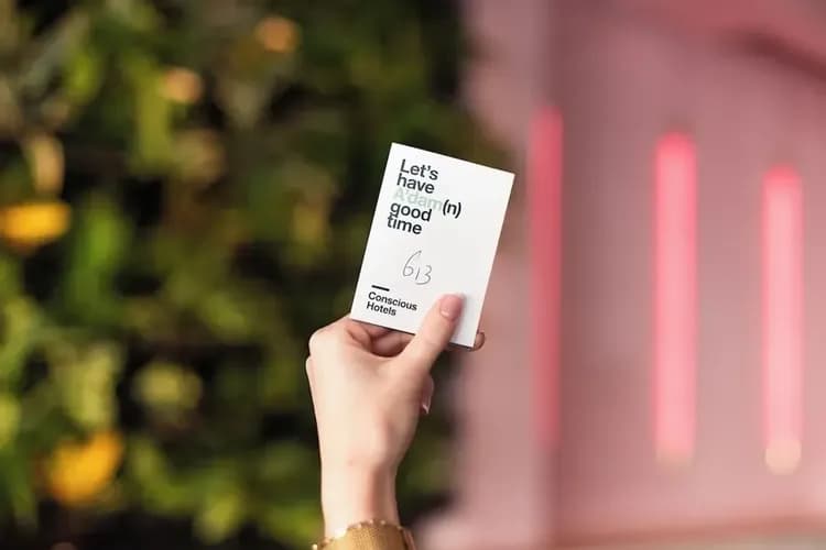 Check-in/check-out kiosk