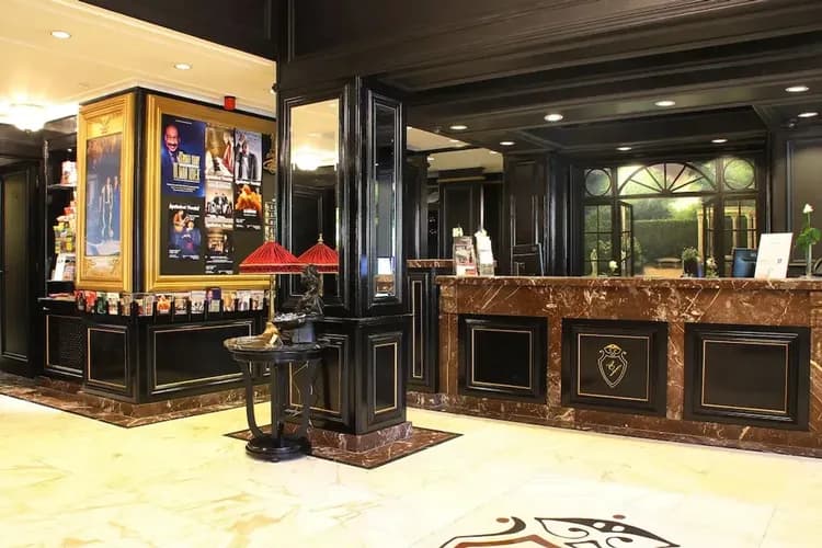 Check-in/check-out kiosk