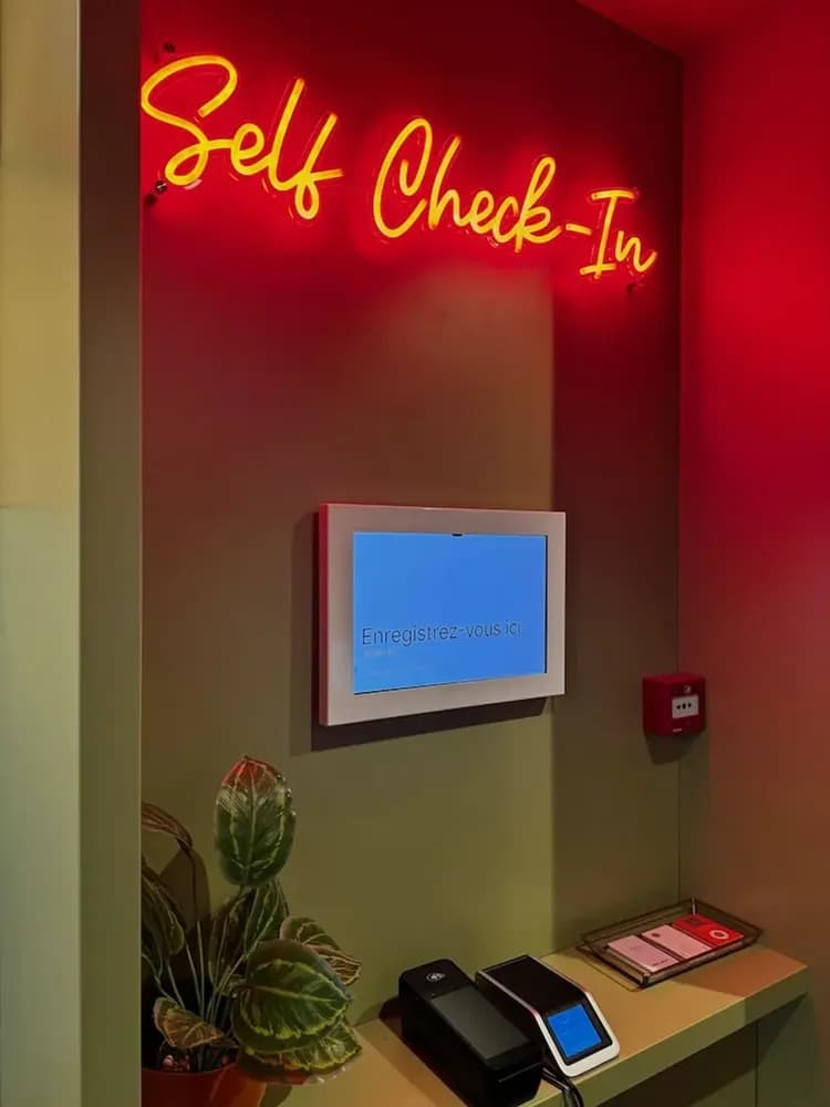 Check-in/check-out kiosk