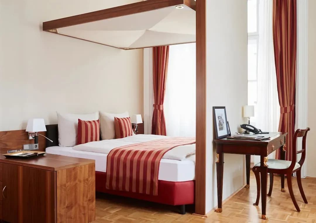 ウィーン-リビング ホテル アン デア オペラ