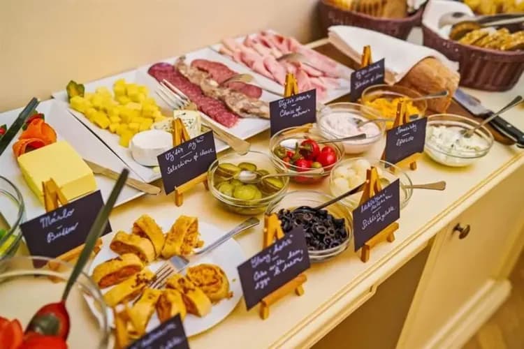 Breakfast buffet