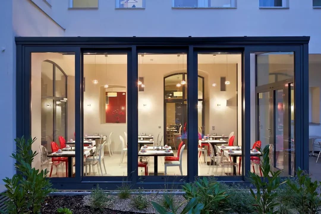 プラハ-レッド アンド ブルー デザイン ホテル プラハ