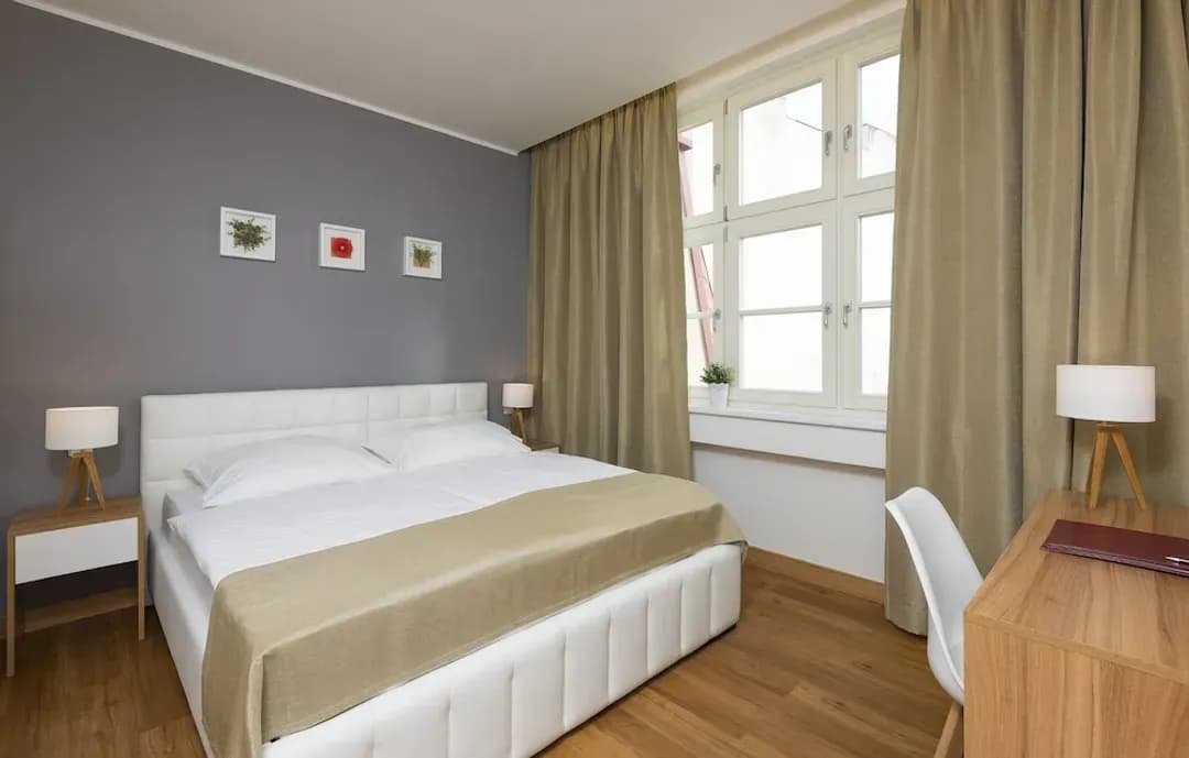 Praha-Hotel Garden Court