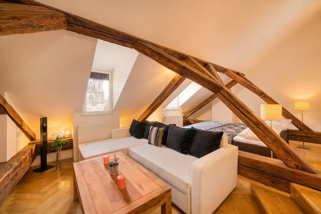 プラハ-オールド タウン スクエア プレミアム アパートメンツ