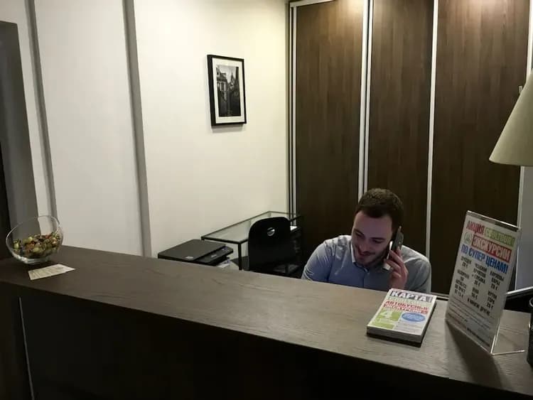 Check-in/check-out kiosk