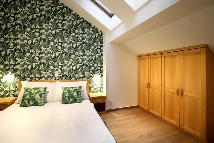 Children's theme room