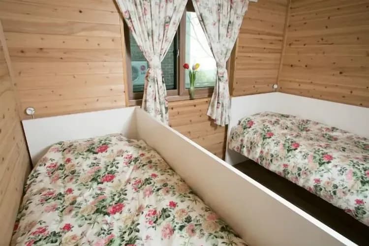 Children's theme room