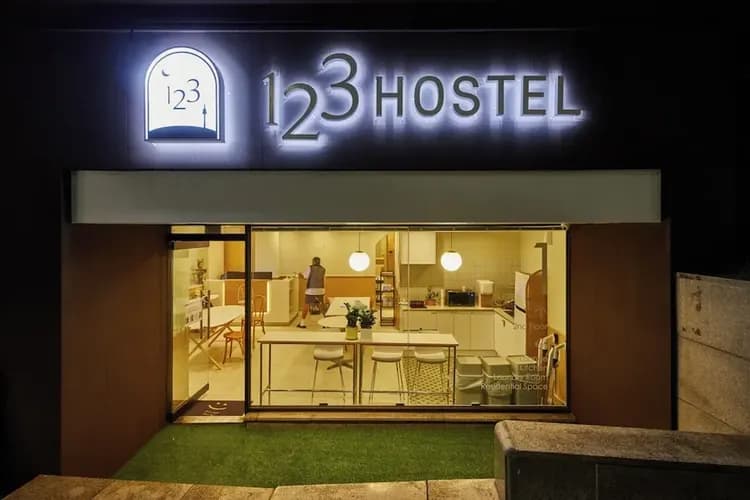 123 Hostel - ソウル特別市の宿泊施設をおすすめし、実際の旅行