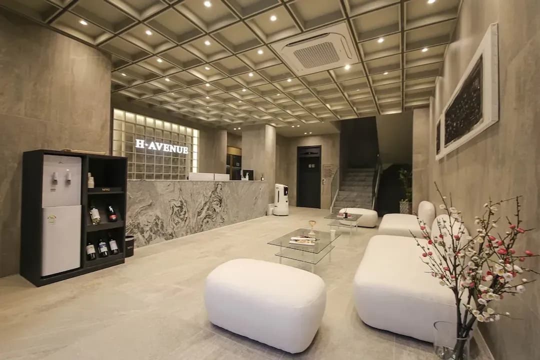 광주-에이치에비뉴 상무점