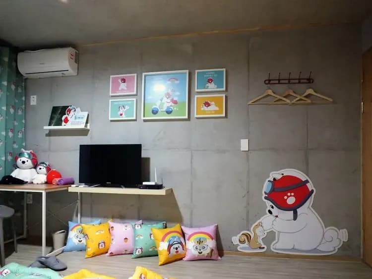 Children's theme room