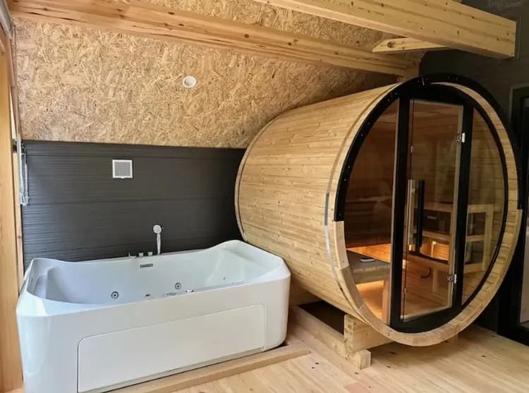 屋內按摩浴缸桑拿房